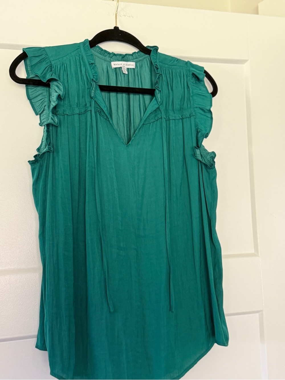 Violet & Claire Teal Ruffle-Trim Sleeveless V-Neck Tank